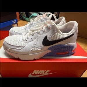 Nike Air Max White and Black Sneakers